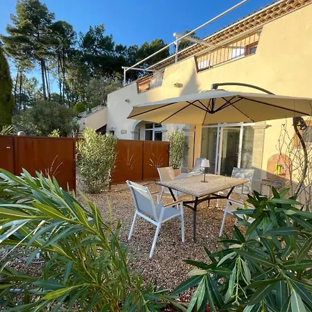 O Coeur Des Ocres Apartment Roussillon  Exterior photo